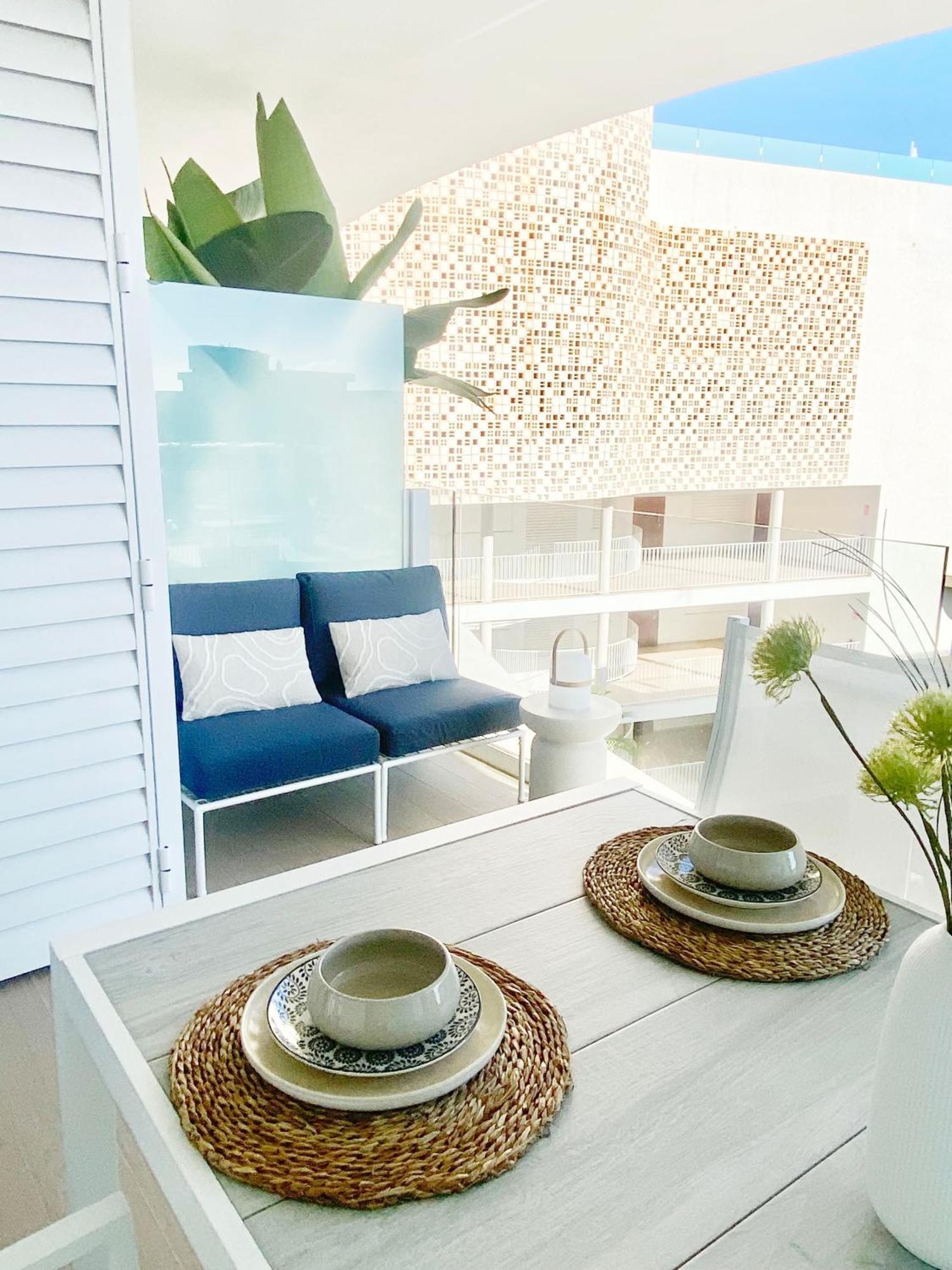 Fantastic Apartment In The Wave Just Steps From Carvajal Beach - Pool And Free Parking Fuengirola Exterior foto